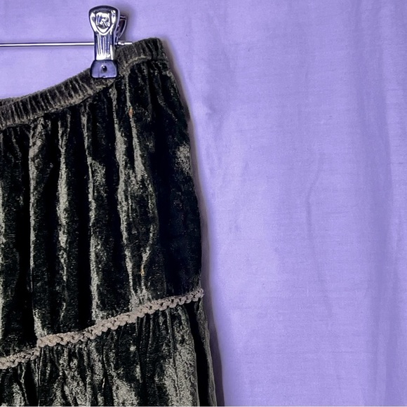 Dimri | Boho Green Pink Velvet Lace Sequin Tiered Midi Skirt, Small - Picture 6 of 7